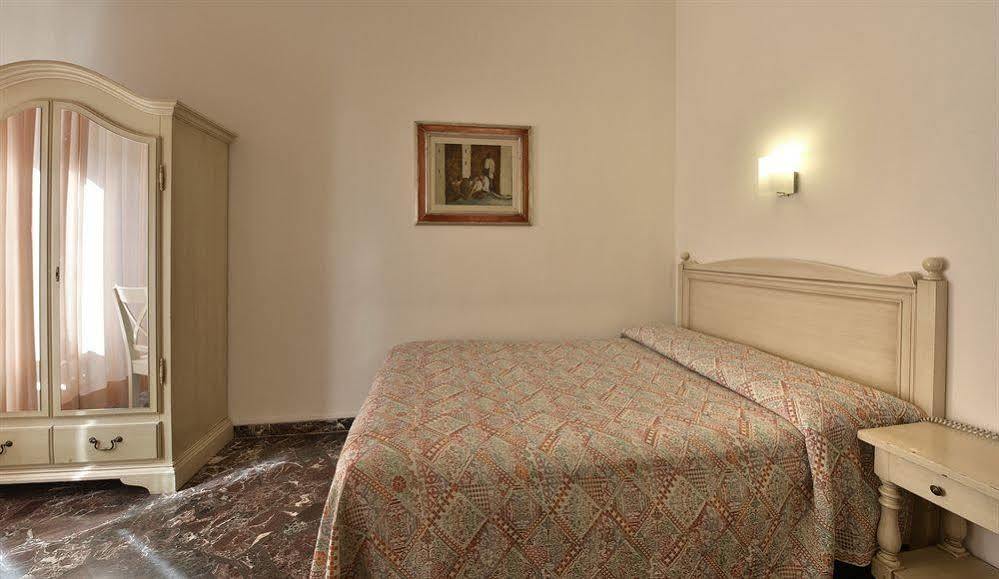 Hotel Careggi Florence Exterior photo