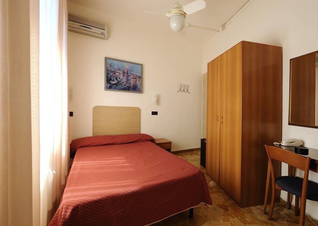 Hotel Careggi Florence Exterior photo